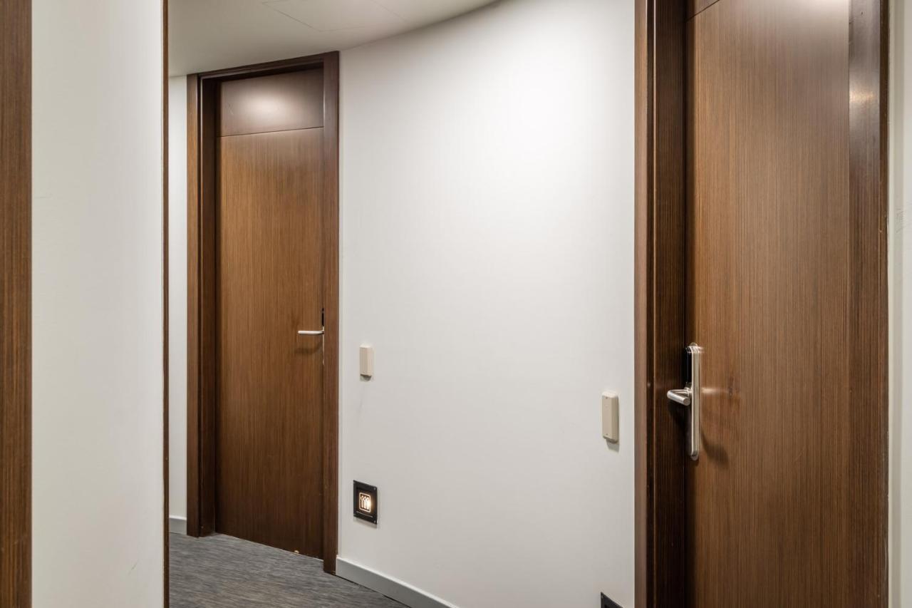 Hotel Madanis Liceo L'Hospitalet de Llobregat Dış mekan fotoğraf