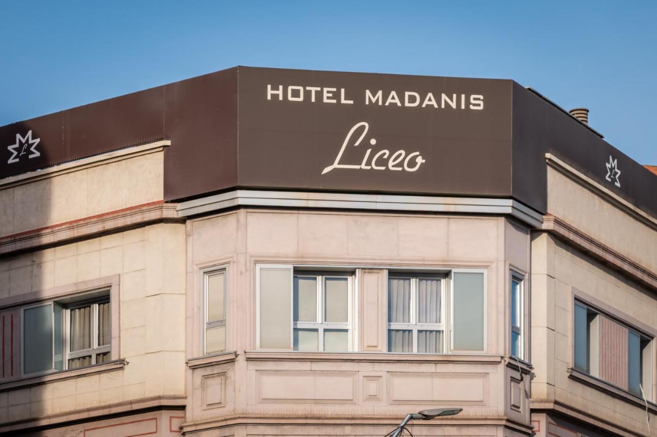 Hotel Madanis Liceo L'Hospitalet de Llobregat Dış mekan fotoğraf